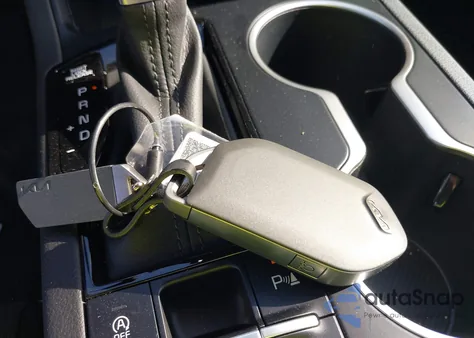 2026 Kia K5 Lxs from USA, damaged, VIN KNAG24J71T5412573